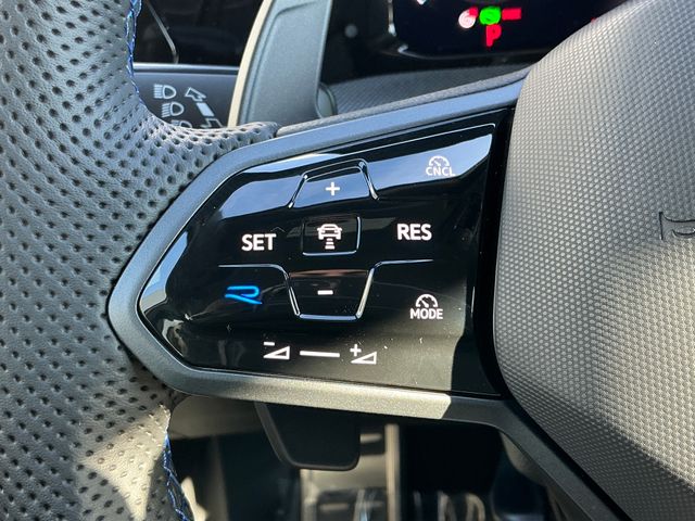 2026 Volkswagen Golf R R - Photo 14