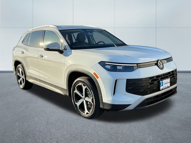 2025 Volkswagen Tiguan SE's photo