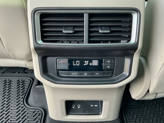2026 Volkswagen Atlas SE w/Tech - Photo 20