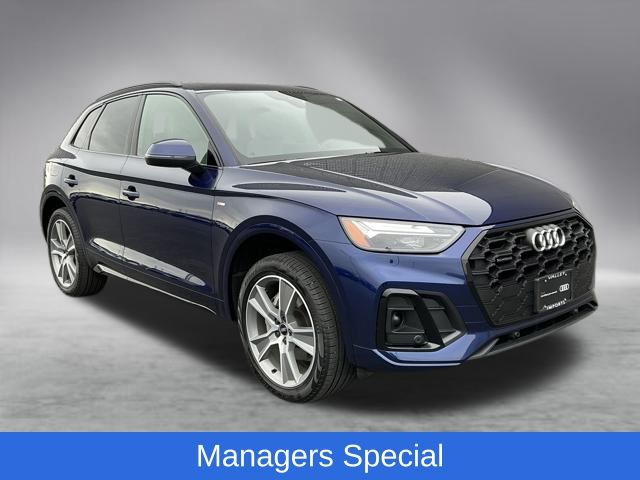 2025 Audi Q5 Premium's photo
