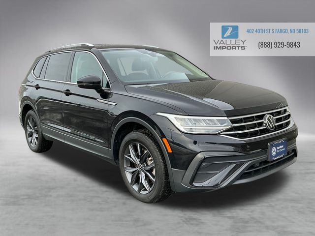 2022 Volkswagen Tiguan SE's photo