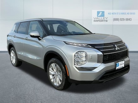 Featured New 2026 Mitsubishi Outlander ES SUV for Sale in Fargo, ND