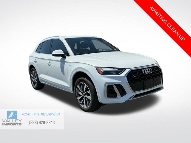 2023 Audi Q5 45 Premium's photo