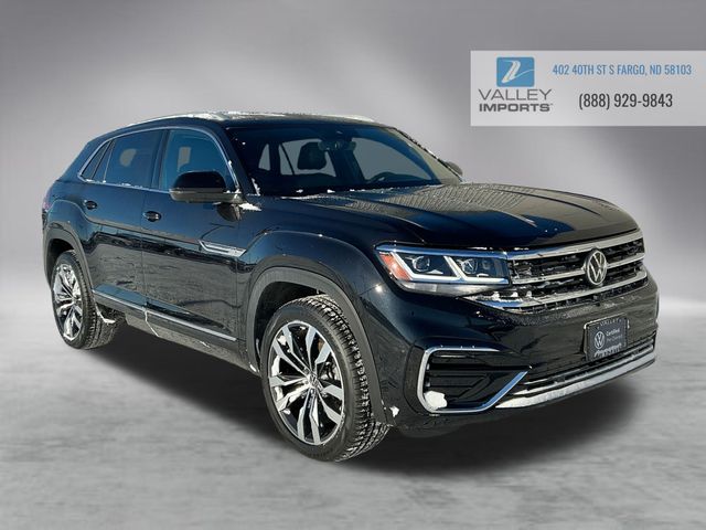 2022 Volkswagen Atlas Cross Sport SEL Premium R-Line's photo