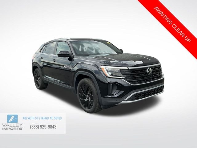 2025 Volkswagen Atlas Cross Sport 2.0T SE w/Tech 4MOTION's photo