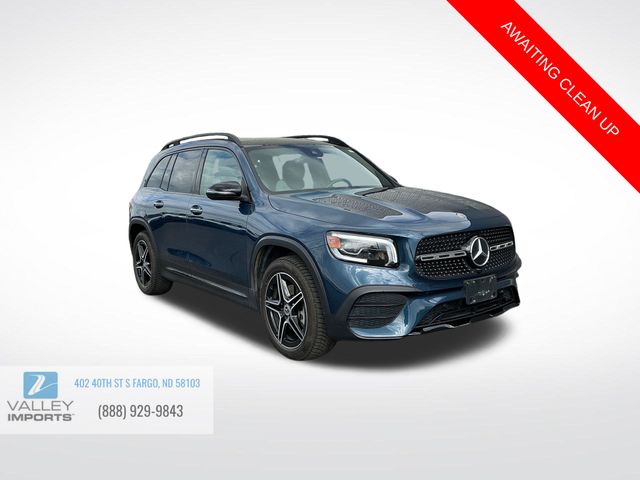 2022 Mercedes-Benz GLB GLB 250 4MATIC's photo