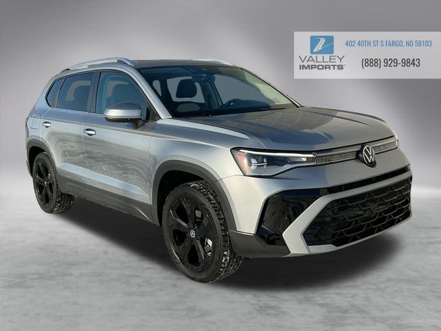 2025 Volkswagen Taos SEL's photo