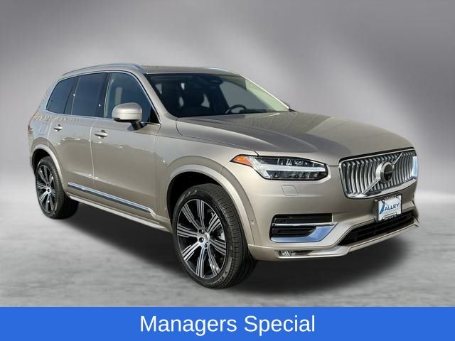 2025 Volvo XC90 Ultra's photo