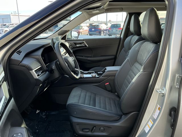 2026 Mitsubishi Outlander SE - Photo 14
