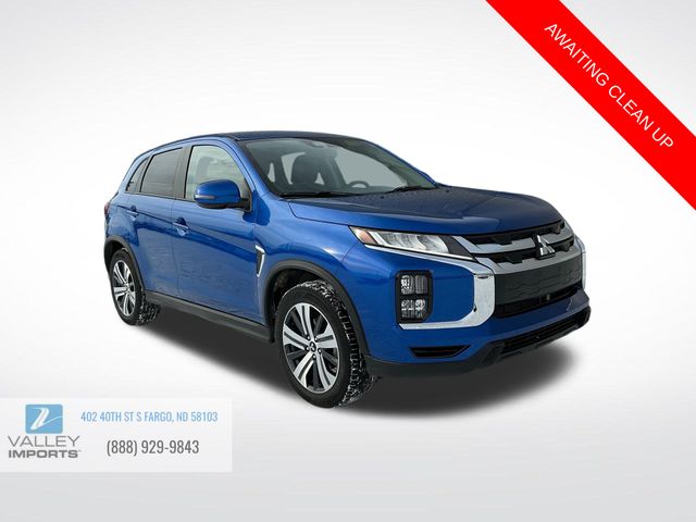 2022 Mitsubishi Outlander Sport SE's photo