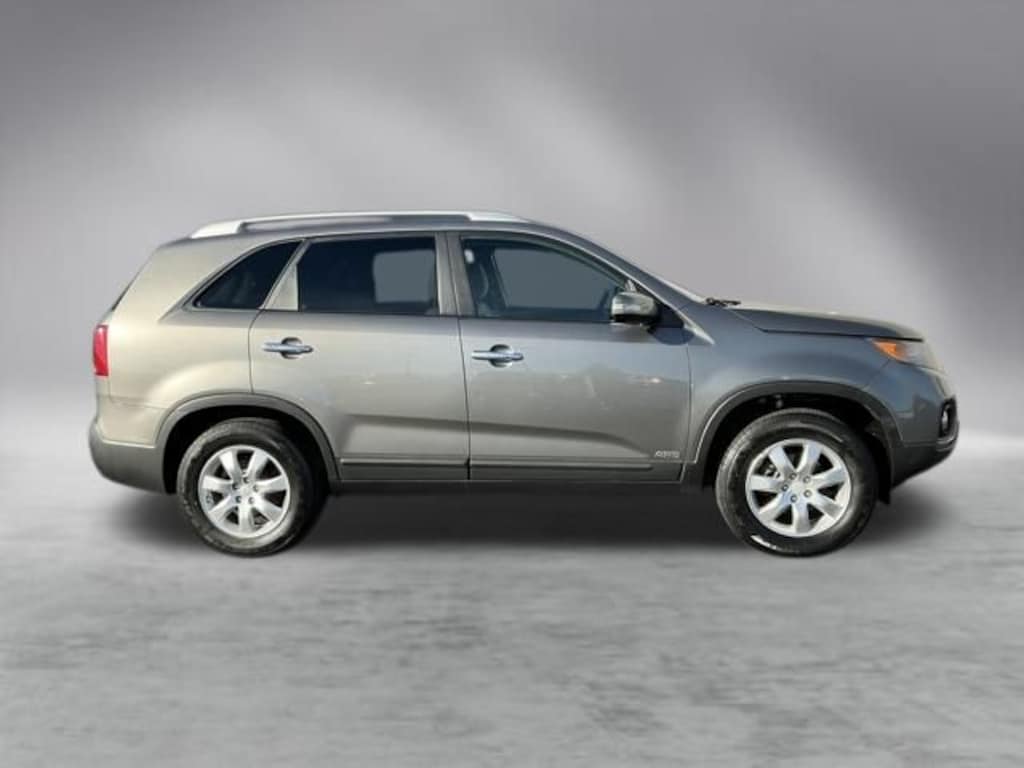 Used 2011 Kia Sorento LX SUV