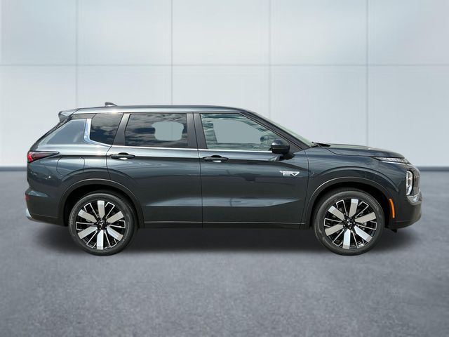 New Mitsubishi Outland PHEV For Sale in Fargo at Valley Imports