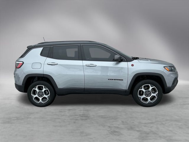 2022 Jeep Compass Trailhawk photo 3