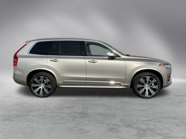 2025 Volvo XC90 photo 3
