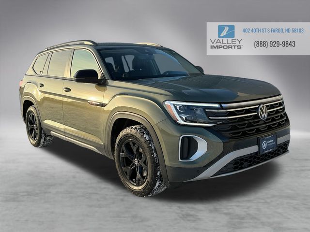 2024 Volkswagen Atlas Atlas Peak Edition's photo