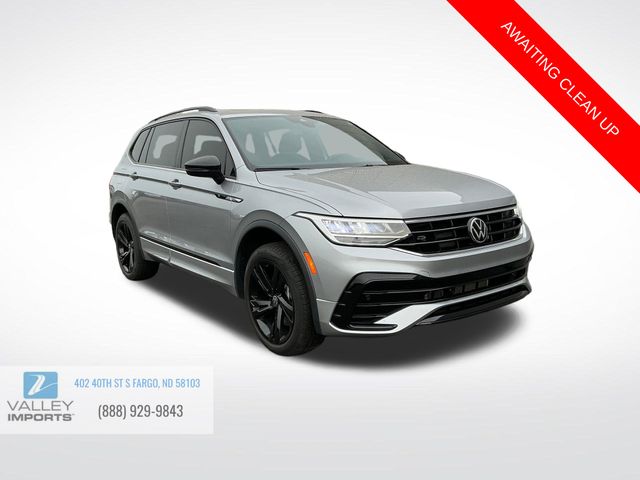2023 Volkswagen Tiguan 2.0T SE R-Line Black 4Motion's photo