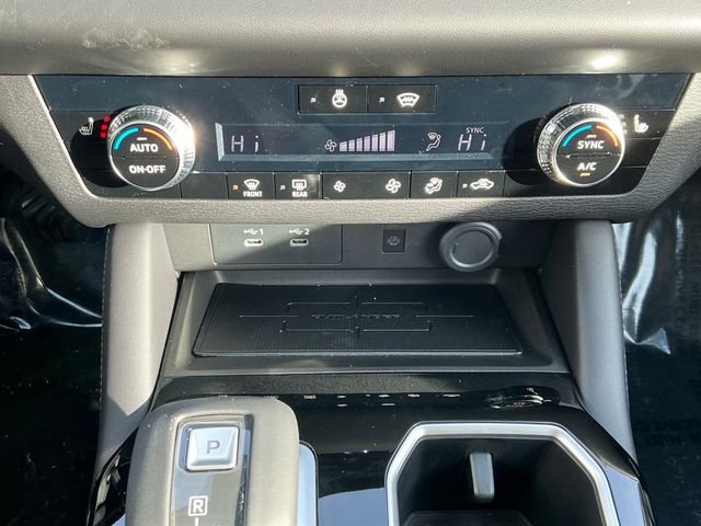 2026 Mitsubishi Outlander SE - Photo 8