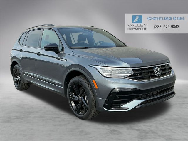 2024 Volkswagen Tiguan 2.0T SE R-Line Black 4Motion's photo