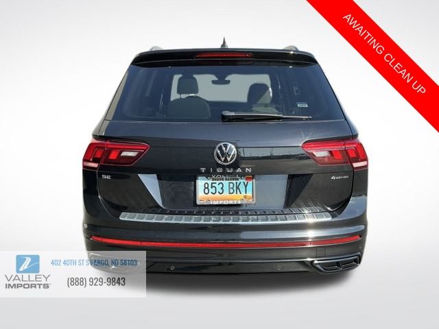 2022 Volkswagen Tiguan SE R-Line Black photo 2