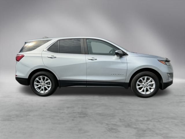2021 Chevrolet Equinox LT photo 2