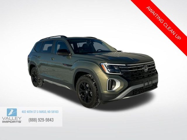 2024 Volkswagen Atlas Atlas Peak Edition's photo