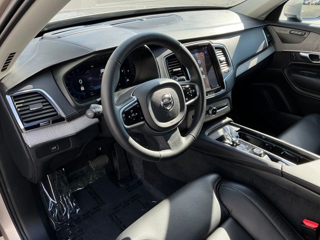 2025 Volvo XC90 photo 4