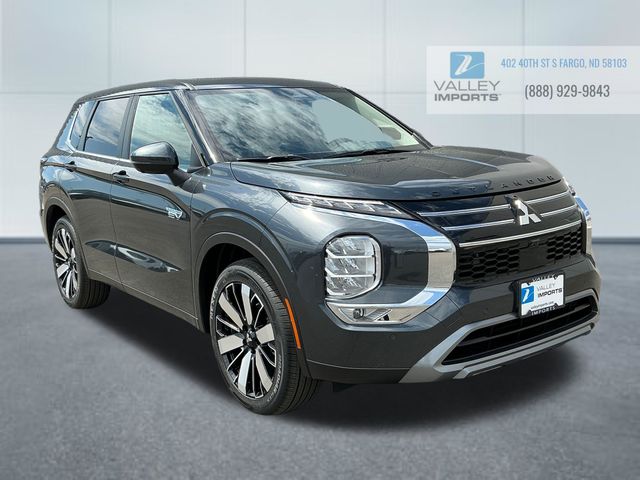 2026 Mitsubishi Outlander Plug-in Hybrid SE S-AWC's photo