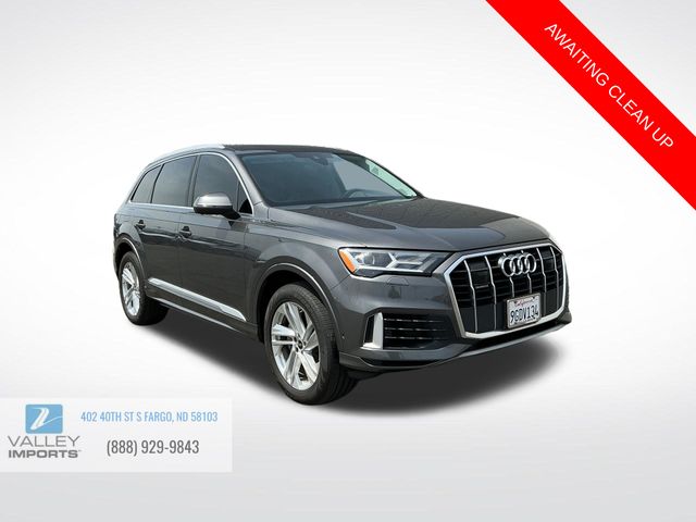 2023 Audi Q7 55 Premium Plus quattro Tiptronic's photo
