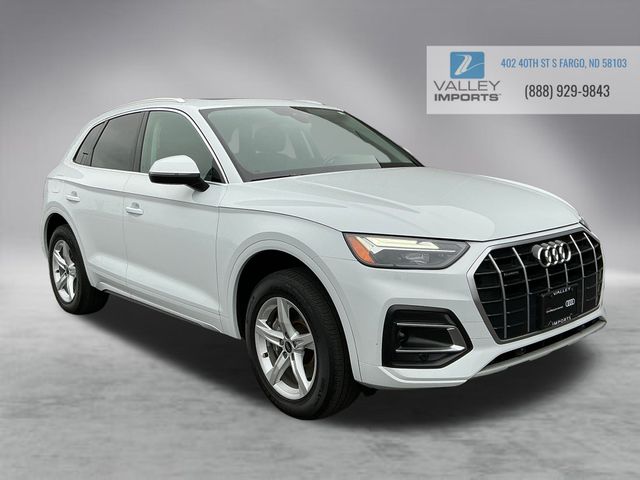 2022 Audi Q5 Premium's photo