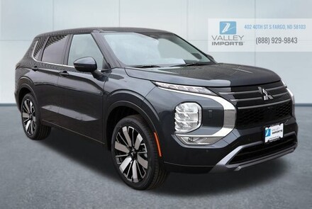 Featured New 2025 Mitsubishi Outlander SE SUV for Sale in Fargo, ND