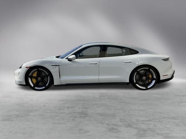 2020 Porsche Taycan Turbo S photo 2