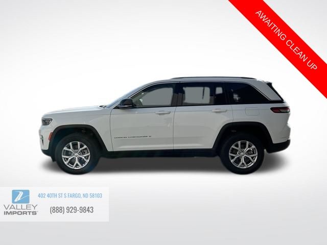 2022 Jeep Grand Cherokee Limited photo 4