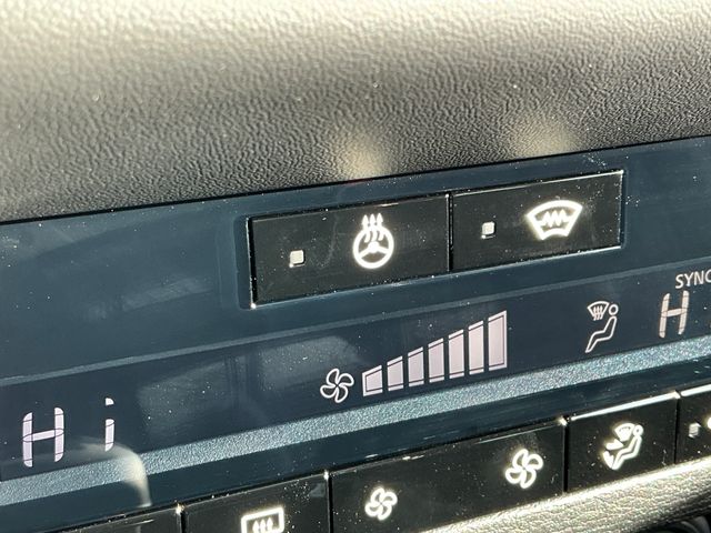 2026 Mitsubishi Outlander SE - Photo 19