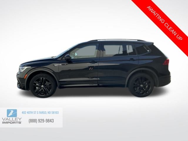2022 Volkswagen Tiguan SE R-Line Black photo 3