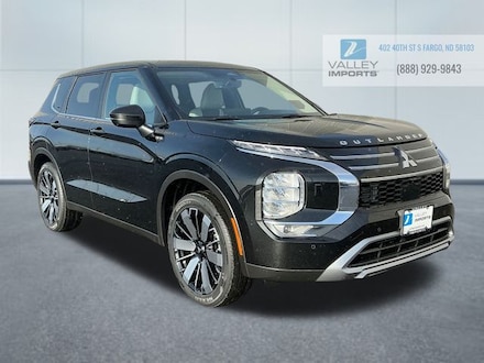 Featured New 2026 Mitsubishi Outlander SE SUV for Sale in Fargo, ND