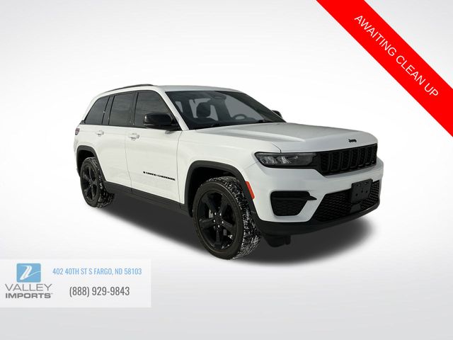 2023 Jeep Grand Cherokee Altitude's photo