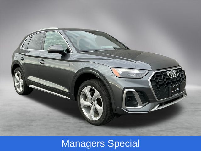 2022 Audi Q5 Premium Plus's photo