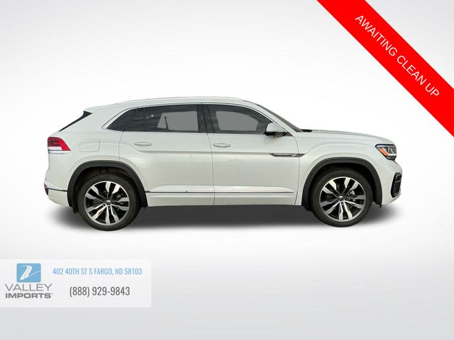2023 Volkswagen Atlas Cross Sport V6 SEL Premium R-Line photo 2