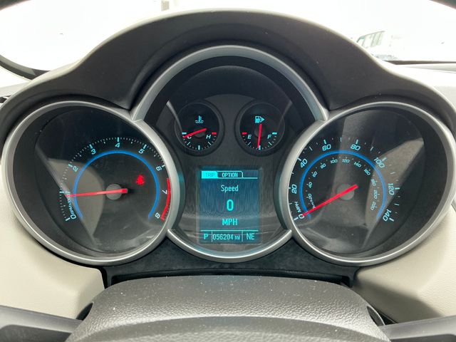 2014 Chevrolet Cruze LS photo 2