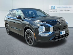 2026 Mitsubishi Outlander LE SUV