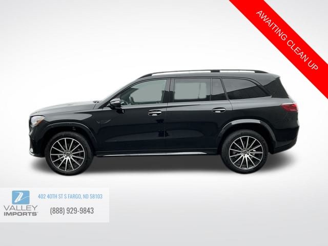 2025 Mercedes Benz GLS 450 4MATIC photo 4