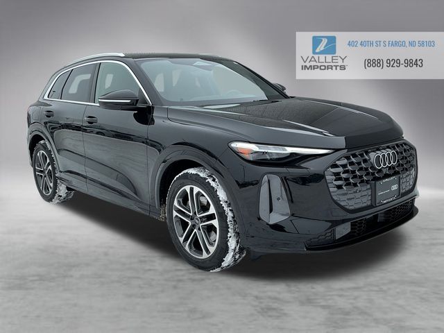 2025 Audi New Q5 Prestige's photo