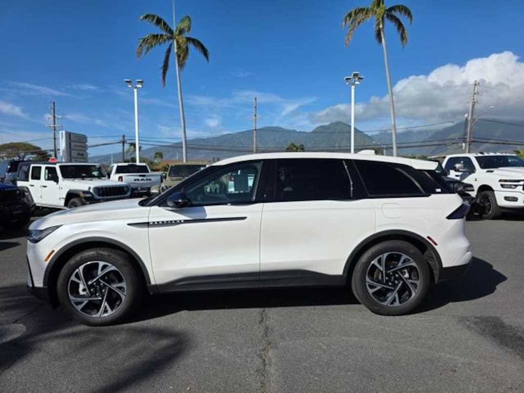 Used 2024 Lincoln Nautilus Premiere SUV