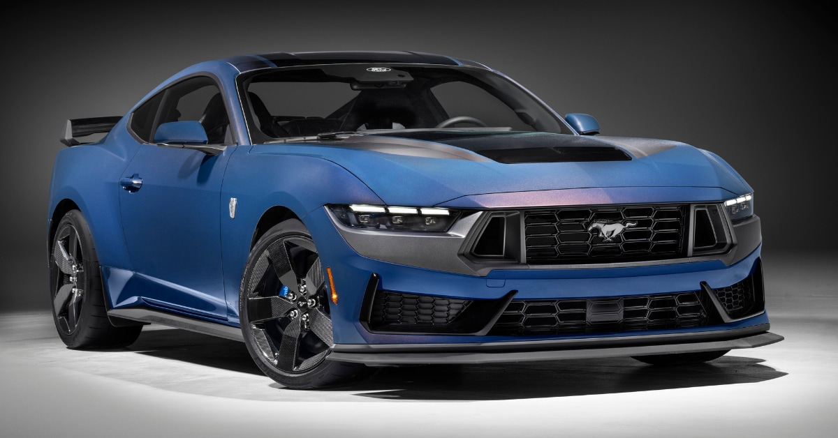 Mustang%20Dark%20Horse.png