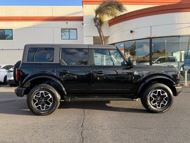 2023 Ford Bronco Outer Banks photo 4