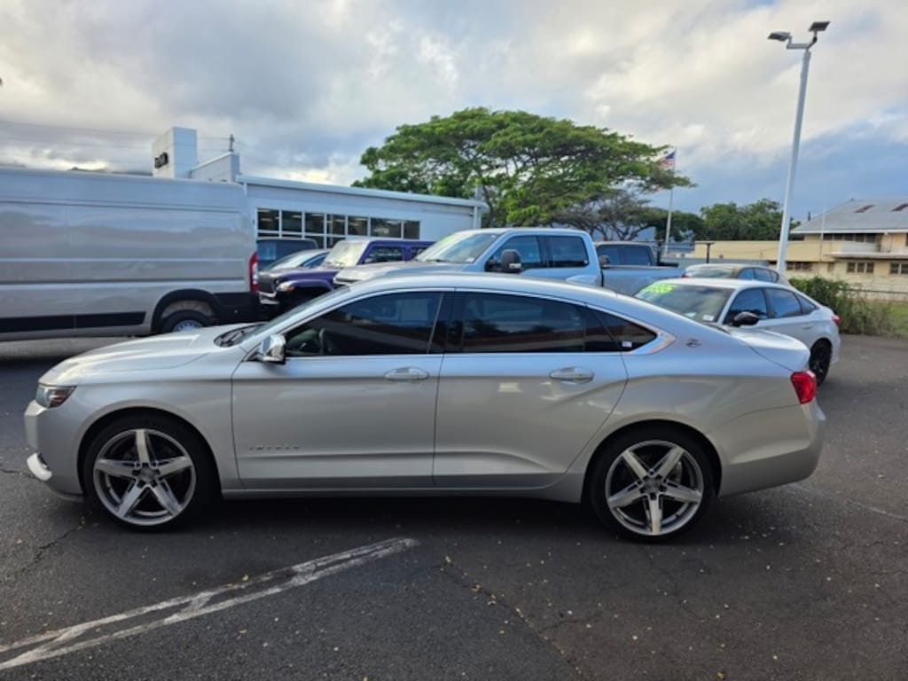 Used 2018 Chevrolet Impala LT Sedan