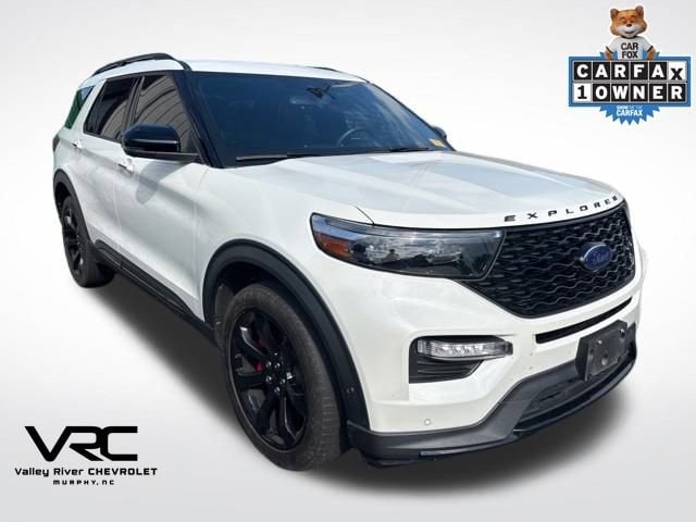2020 Ford Explorer ST's photo