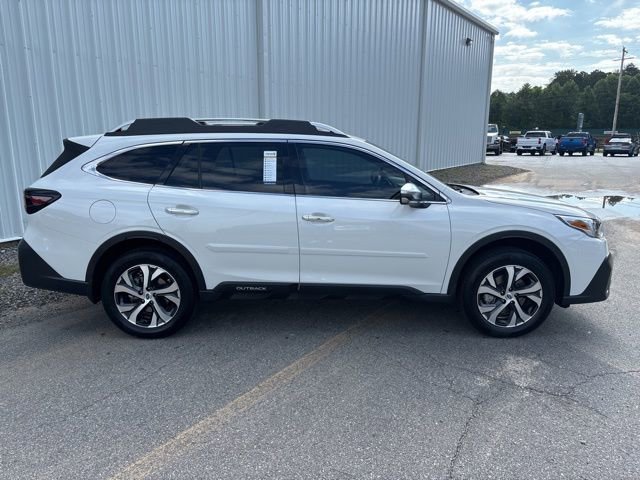 2022 Subaru Outback Touring photo 2