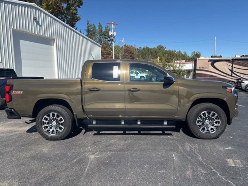 Used 2024 Chevrolet Colorado Z71 Truck