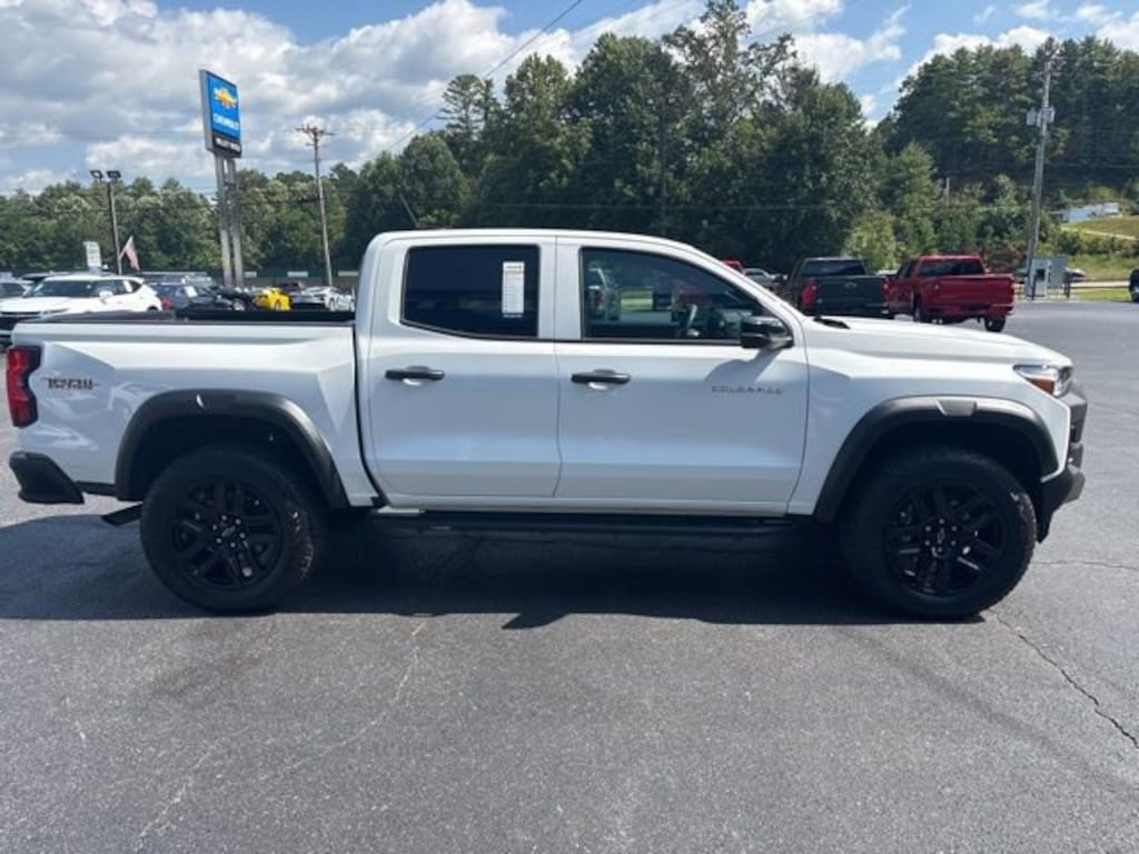 Used 2024 Chevrolet Colorado Trail Boss Truck